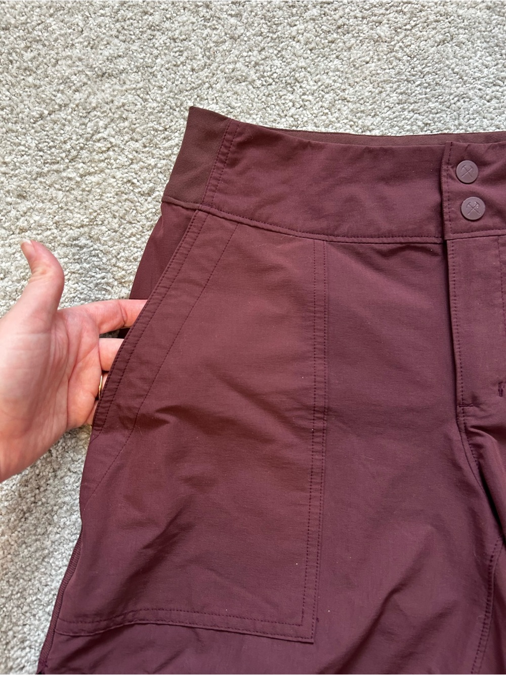 REI Hiking Shorts Women's Maroon Active Size 6 EUC - Picture 2 of 12